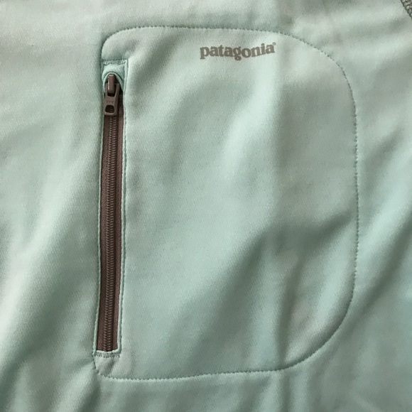 Men's Patagonia Fishing cover with hood - Picture 2 of 5
